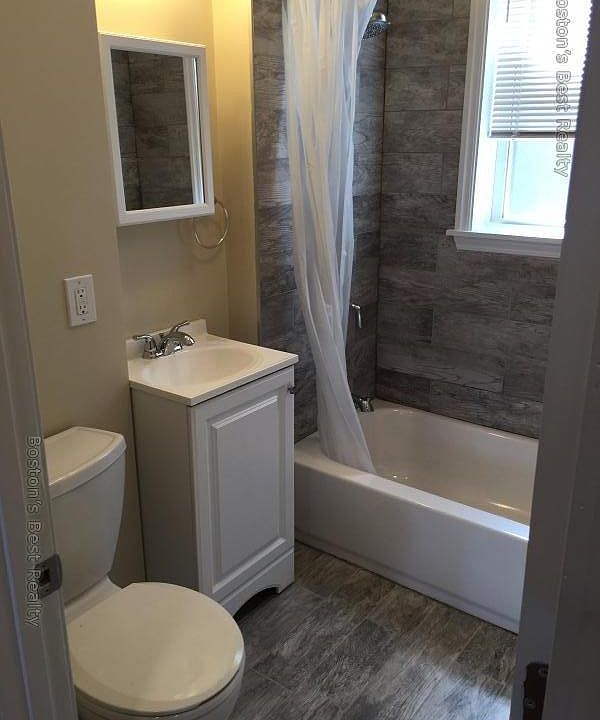 2nd image of 17 Chester St #10UF