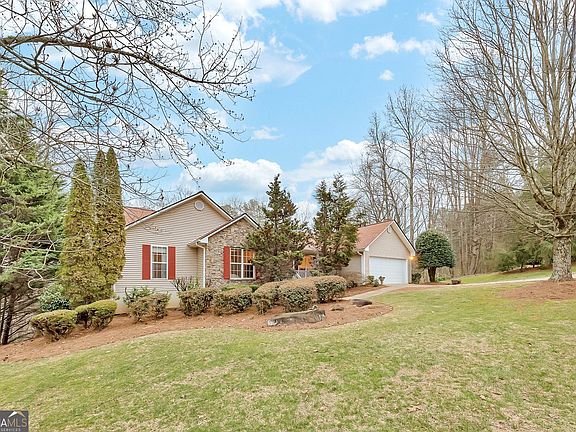 3rd image of 611 Talona Mountain Rd