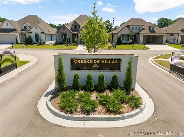 7208 E Norman St, Broken Arrow, OK 74014