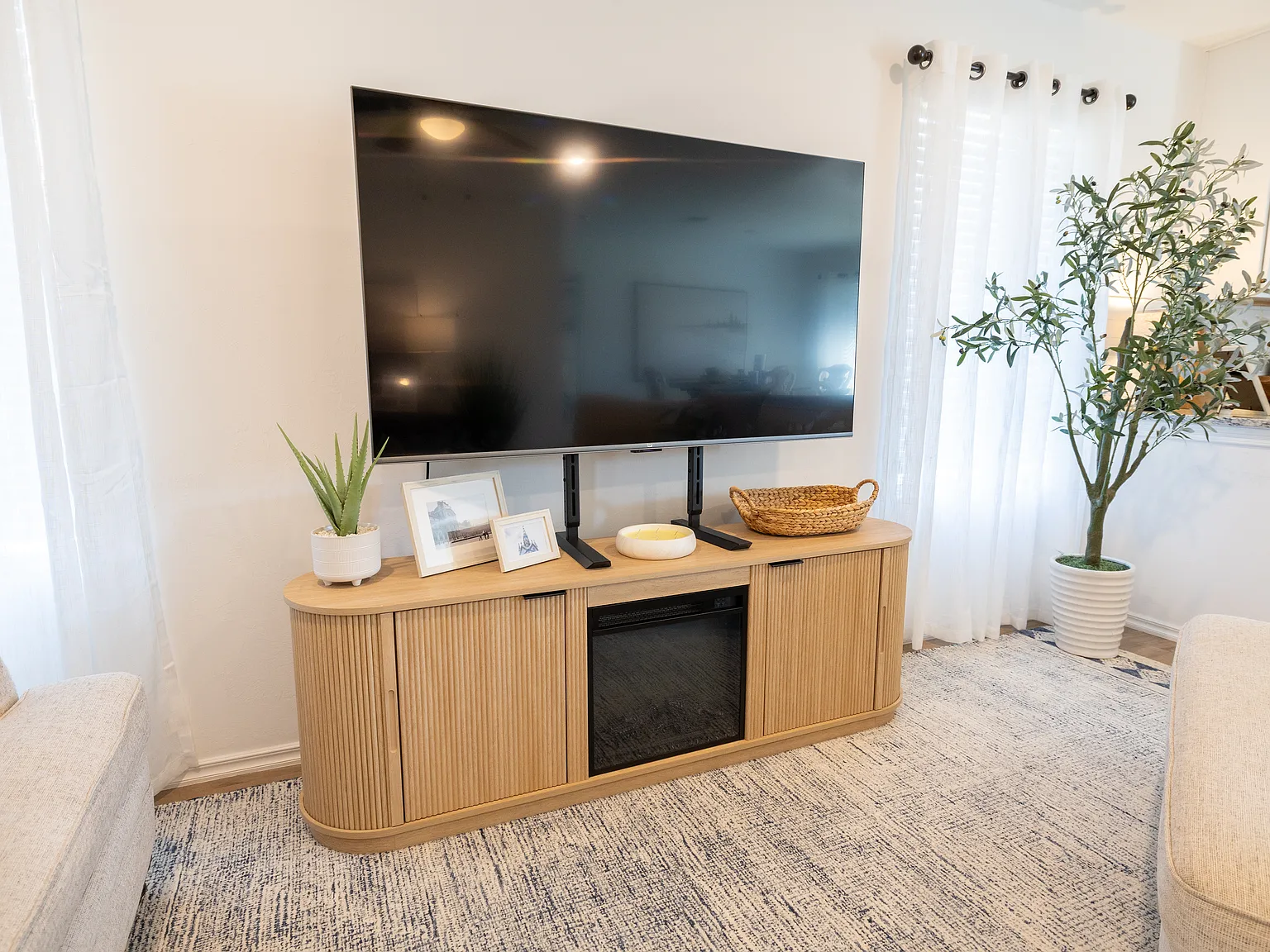3 bed, 1302 sqft, $1,800 — Photo 3