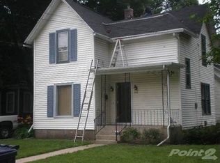943 Walker St, Janesville, WI 53545