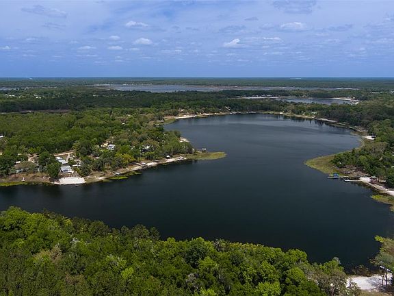 4th image of 8491 Lily Lake Rd