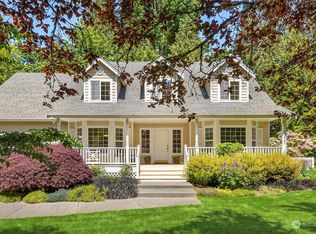 11310 Kallgren Rd NE, Bainbridge Island, WA 98110