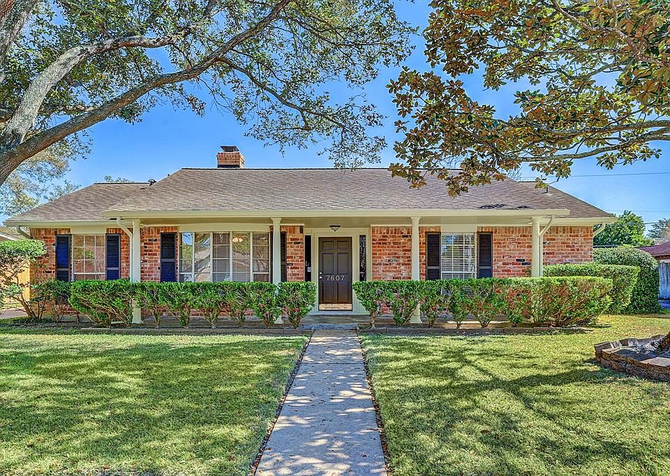 1st image of 7607 Lacy Hill Dr