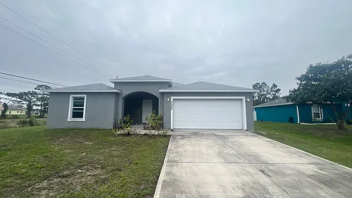 2498 Cogan Dr SE Photo 1