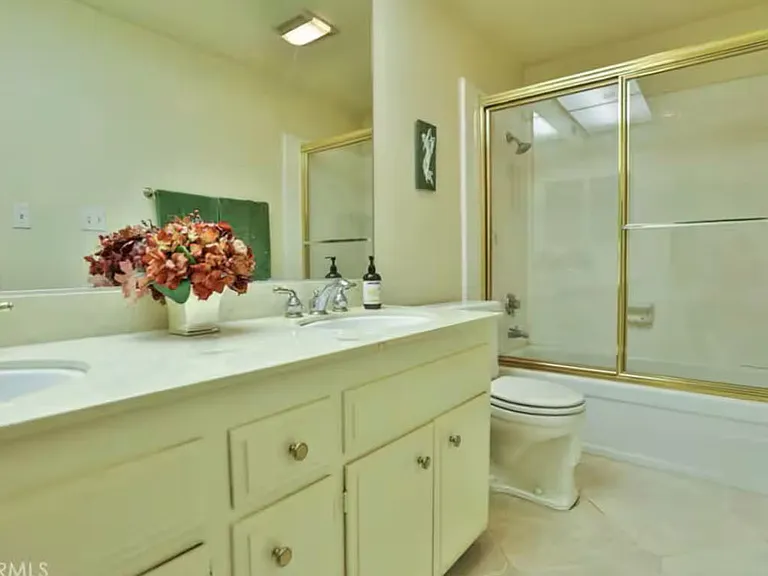 2422 Rio Branca Dr — Photo 9
