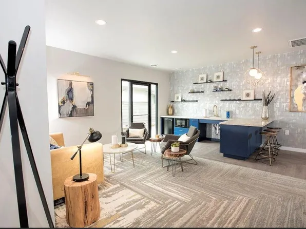 Woodcrest Apartments