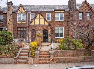 4035 172nd St, Flushing, NY 11358