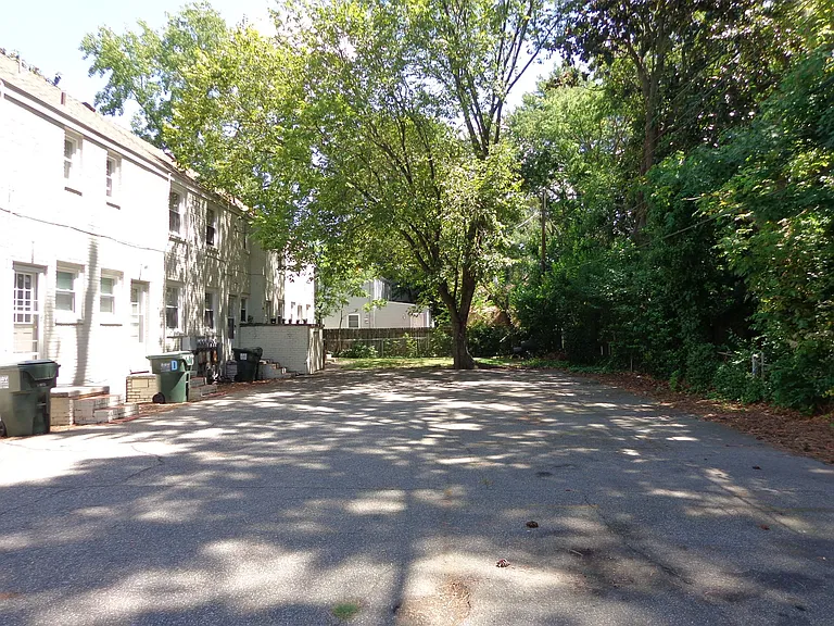307 W Little Creek Rd #B — Photo 4