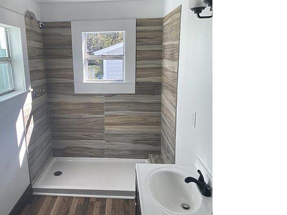 3rd image of 5005 Avenue K
