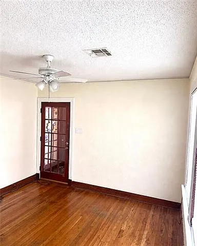 1 bed, 1.0 bath, 629 sqft, $900 — Photo 3