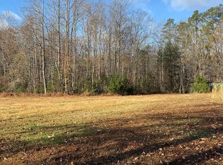 2 Carter Town Rd, Warsaw, VA 22572