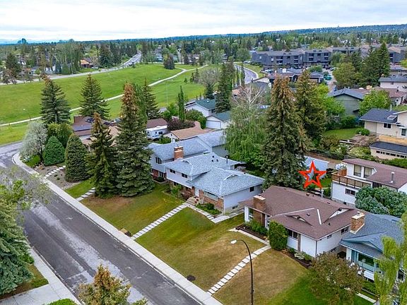 2nd image of 120 S Silverthorn Way NW