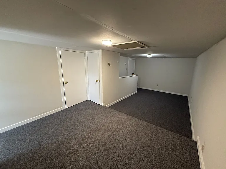 376 Park Ave — Photo 35