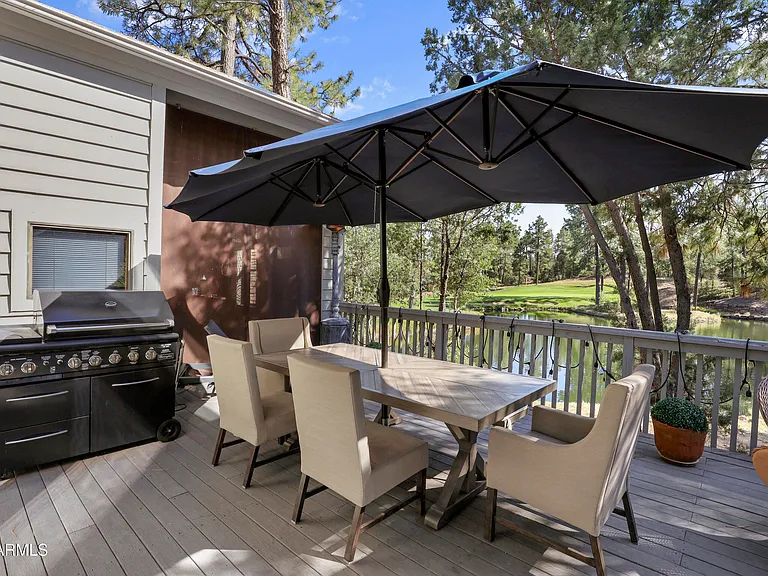 2609 E Pine Island Ln — Photo 3
