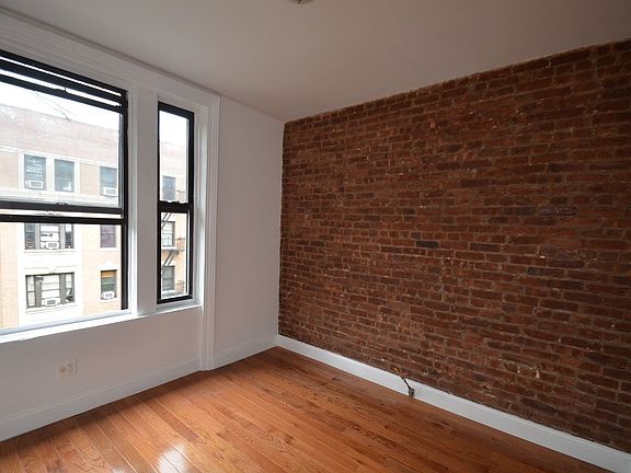 5th image of 712 W 180th St #41