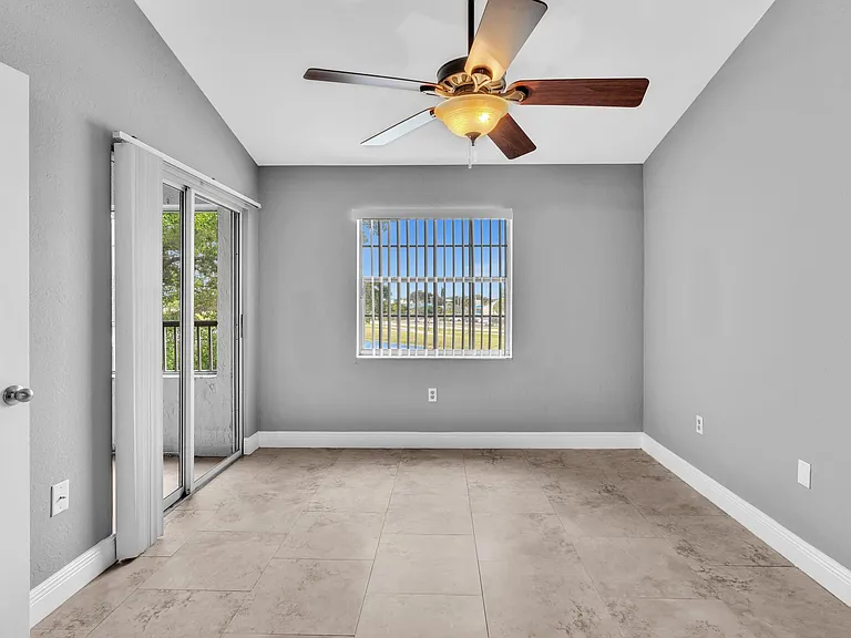 2881 N Oakland Forest Dr #307 — Photo 41