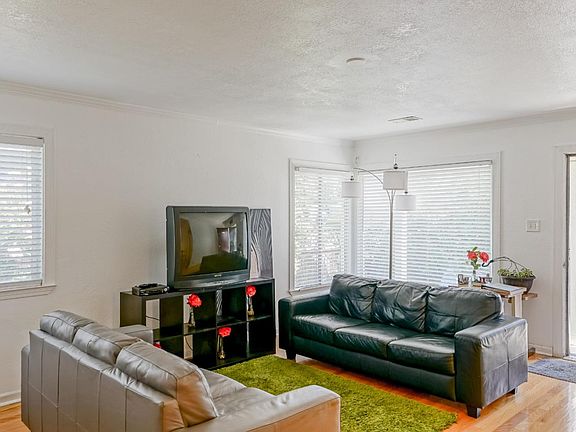 4th image of 163 Verbena Dr