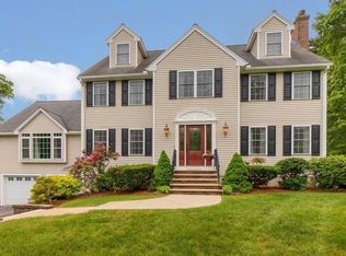 5 Elizabeth Dr, Wilmington, MA 01887