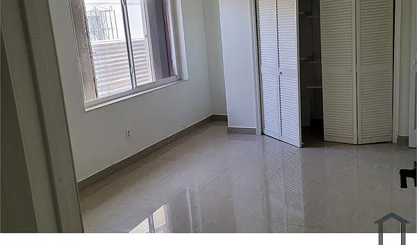 3100 SW 2nd St — Photo 5