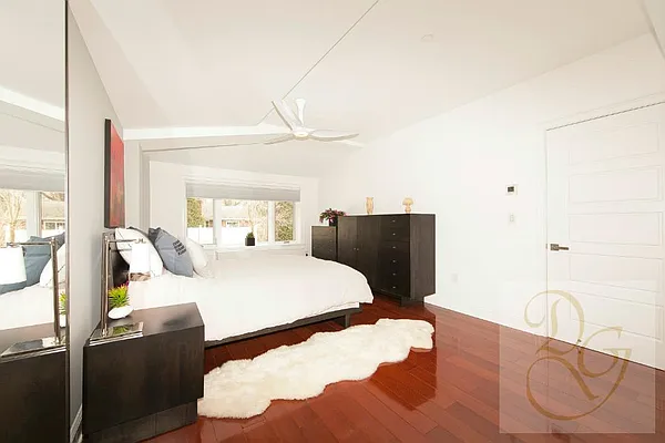 Sold by Dorsa Group | media 26