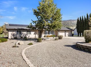 23831 Pebble Beach Ln, Tehachapi, CA 93561