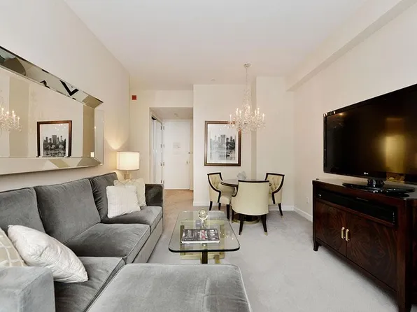 1 Central Park West image 2 of 17