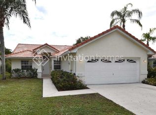 3732 S Lancewood Pl, Delray Beach, FL 33445