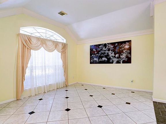 4th image of 1023 Evandale Ln