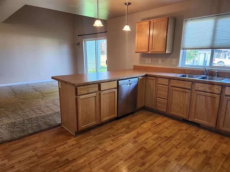 1005 Cardinal Dr #A — Photo 3