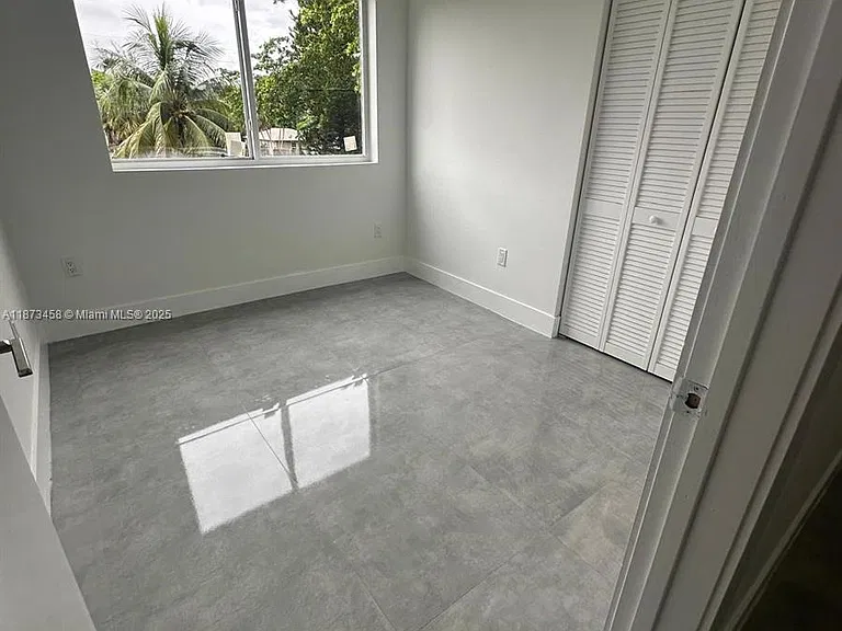 723 NW 19th Ave #B — Photo 8