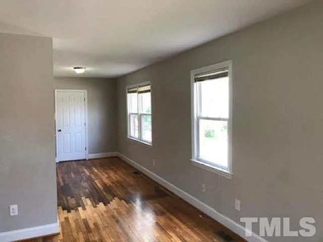 133 S Tarboro St — Photo 7