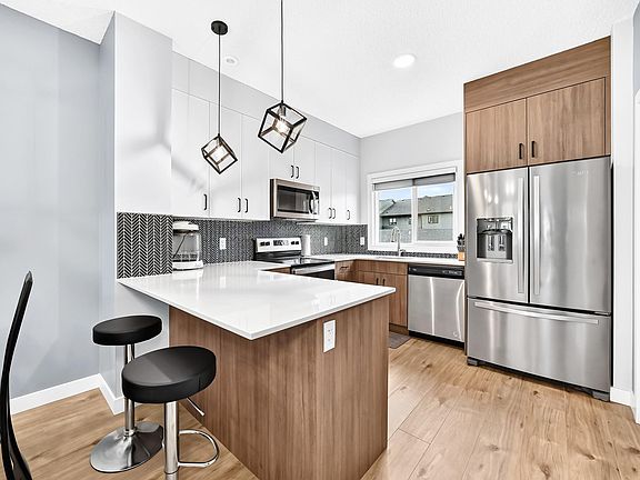 3rd image of 6214 Cartmell Ct SW #15