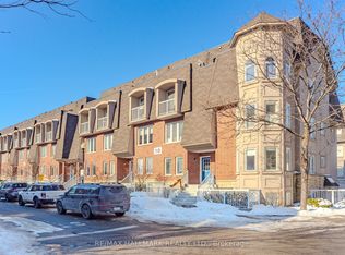 10 Turntable Cres #101, Toronto, ON M6H 4K9