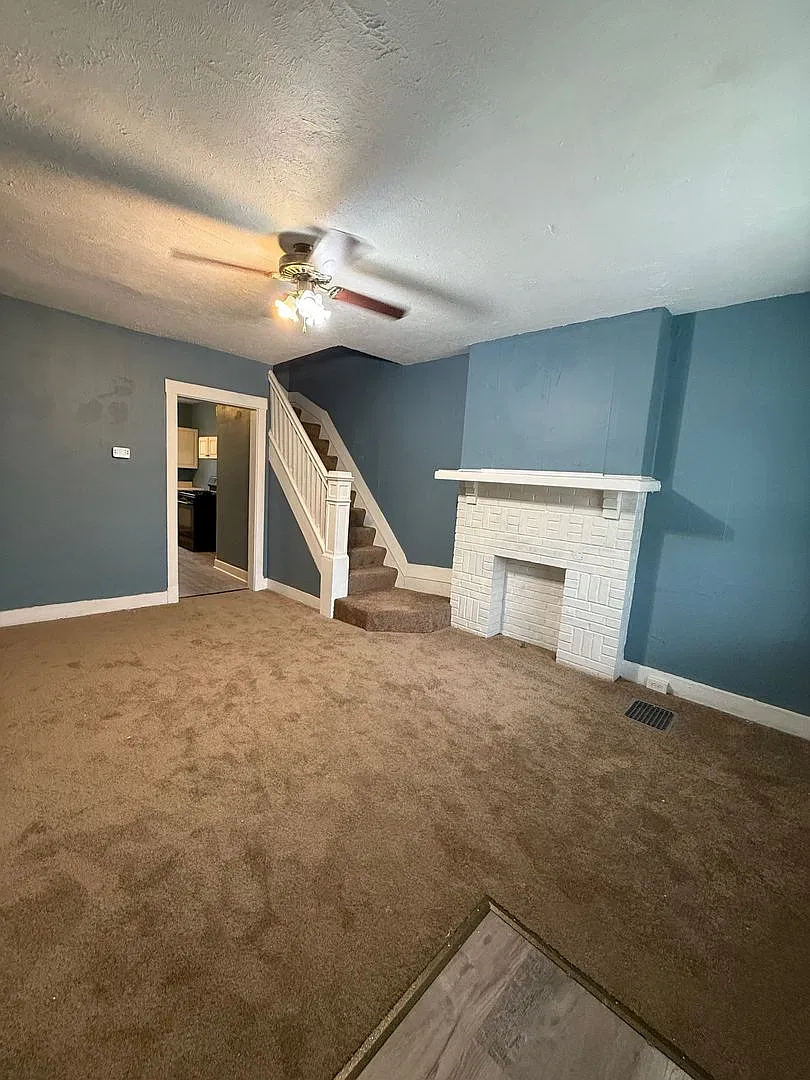Updated 2-Bedroom Townhome in Lincoln-Larimer/East Liberty — Photo 2