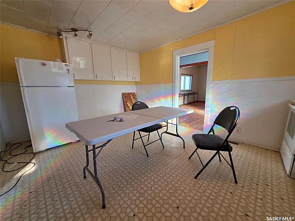 2nd image of 3360 Rutland AVENUE