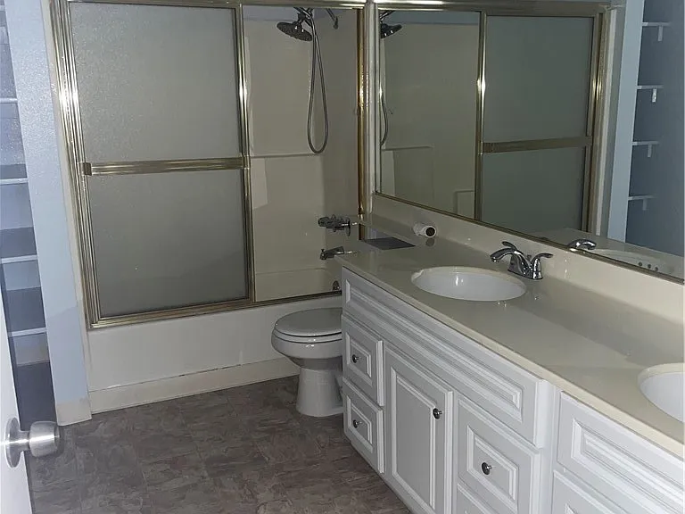 14758 Magnolia Blvd #102 — Photo 12