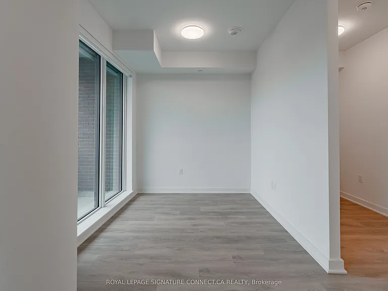 1185 Dupont St #424 — Photo 7