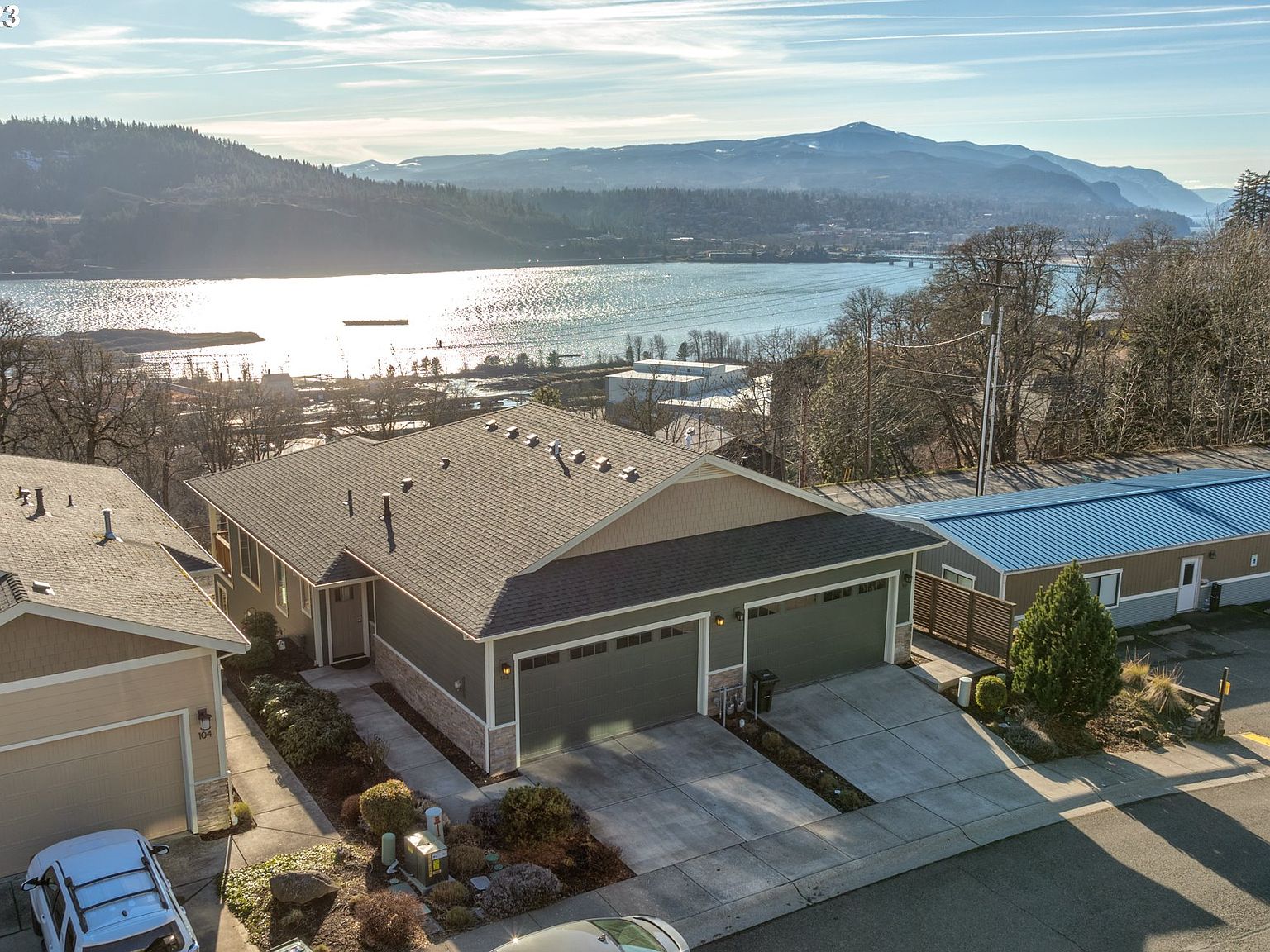 102 Ingram Pl, White Salmon, WA 98672 MLS 23017192 Zillow