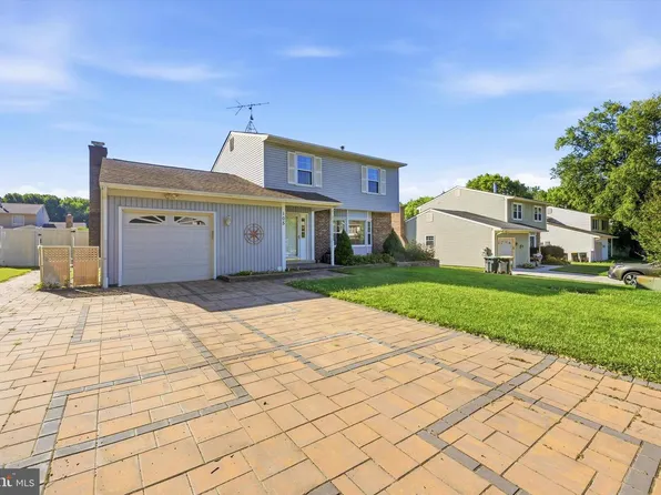 105 Cheyenne Ct, Newark, DE 19702
