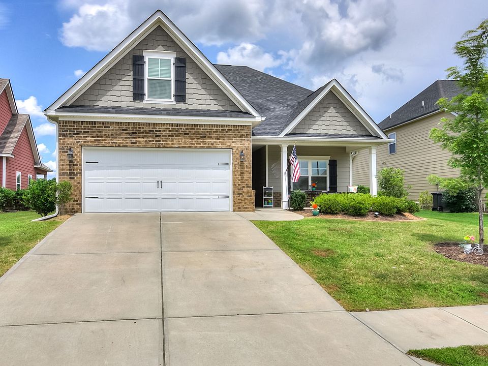 1st image of 831 Herrington Dr