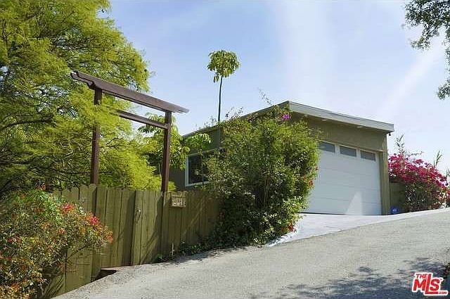 1st image of 841 N Beverly Glen Blvd