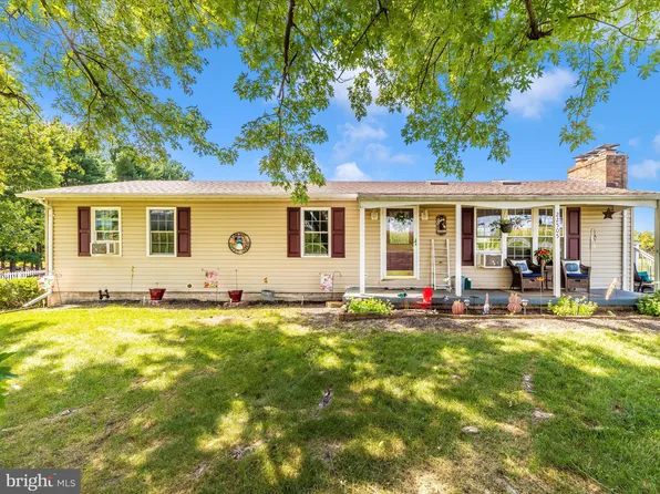 22505 Leitersburg Smithsburg Rd, Smithsburg, MD 21783