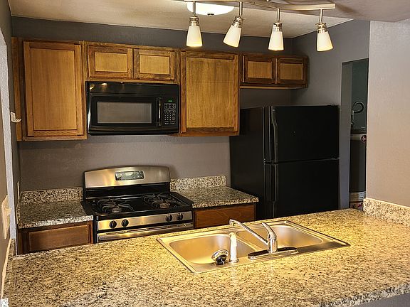 5th image of 6111 Hertford St #6111
