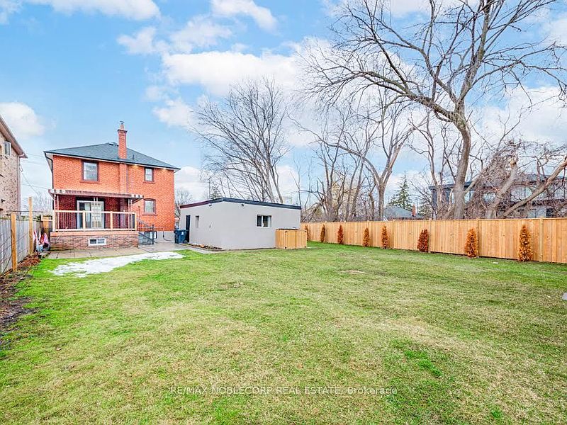 Toronto House for rent - 3 Bedrooms — photo 32