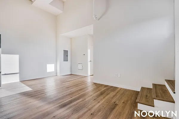 Rented by Nooklyn NYC LLC | media 36