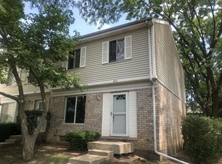 471 Yorkshire Sq, Bolingbrook, IL 60440