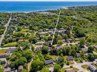 40 Seabrook Rd, Hyannis, MA 02601