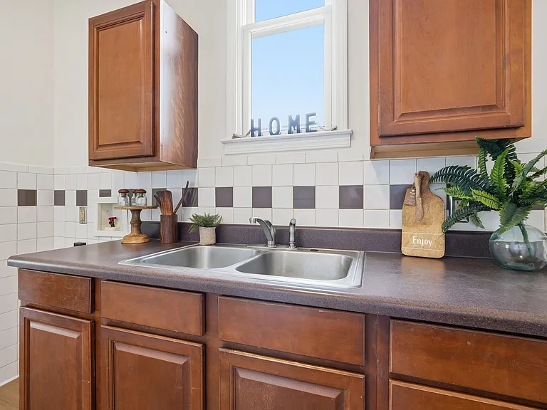 405 Perry Ave #3 — Photo 11