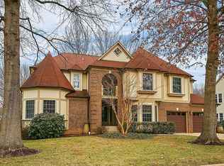 5504 Ashleigh Rd, Fairfax, VA 22030